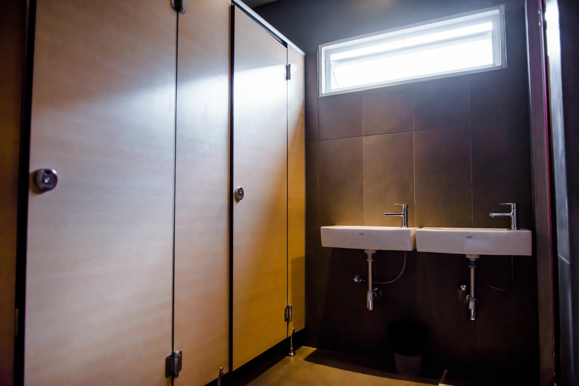 Gn Luxury Hostel Bangkok Exterior photo